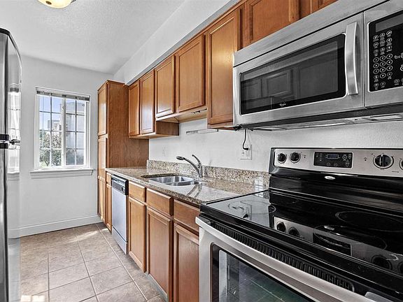 5th image of 100 Grandview Ct APT 115