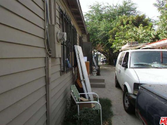 3rd image of 10358 Kalmia St