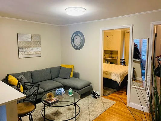 Rented by Voro New York | media 19