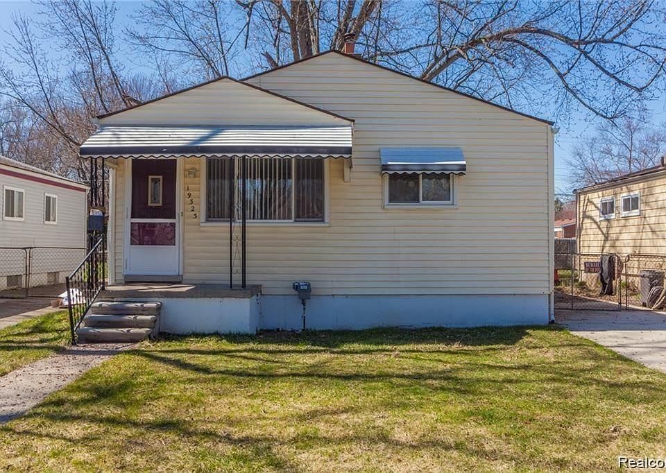 1st image of 19323 Antago St