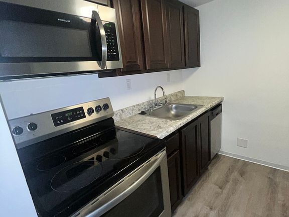 5th image of 3541 Morganford Rd #10