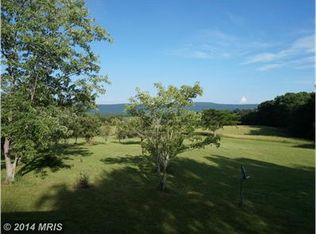 122 Co Hooties Pl, Berkeley Springs, WV 25411