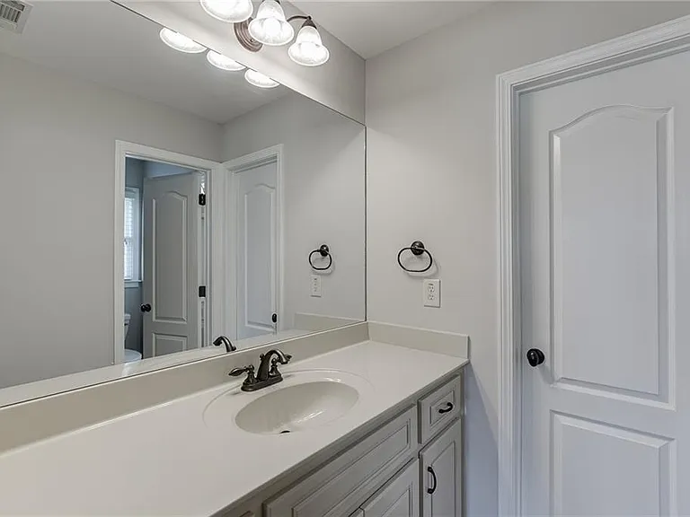 4612 Grandview Pkwy — Photo 34