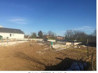 325 Countryshire Dr, Lake Saint Louis, MO 63367