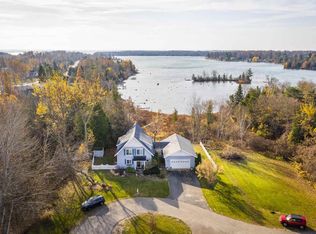 153 Mitchell Ct, Elk Rapids, MI 49629