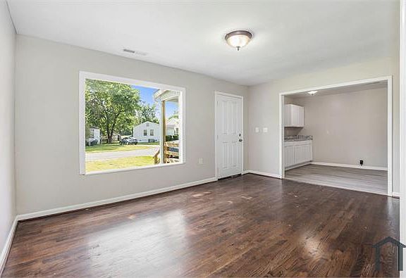 4th image of 6921 41st Ave N