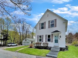 10 Carleton Ave, Chelmsford, MA 01824
