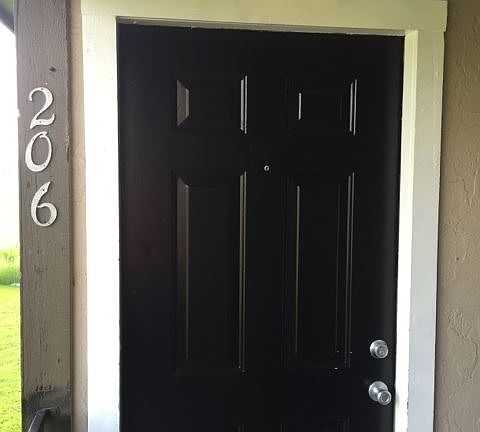3rd image of 300 N Wells Ave APT 101