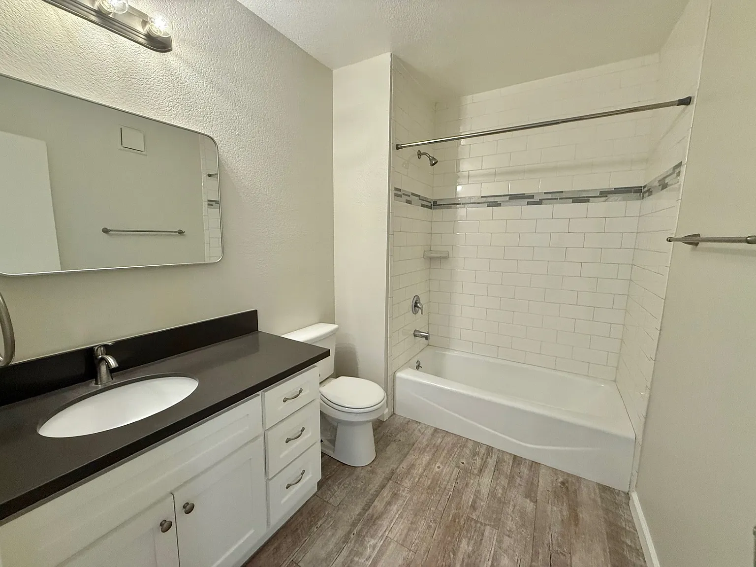 1 bed, $1,925 — Photo 3