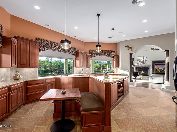 3rd image of 27314 N AZATLAN Drive