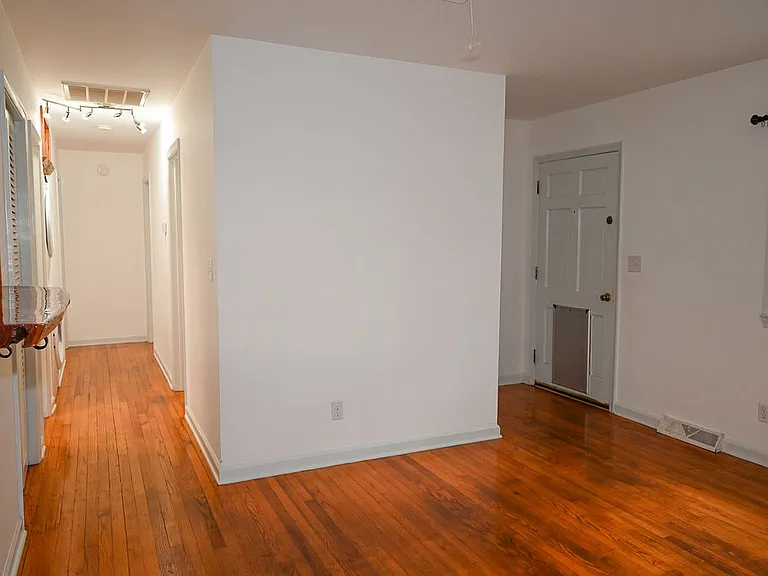315 Caroline Ave — Photo 71