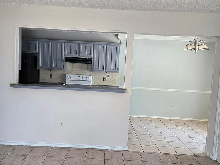 5225 Wild Horse Ct — Photo 8