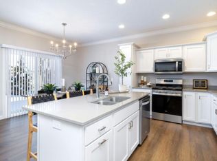 331 W Donahue St, Eldridge, IA