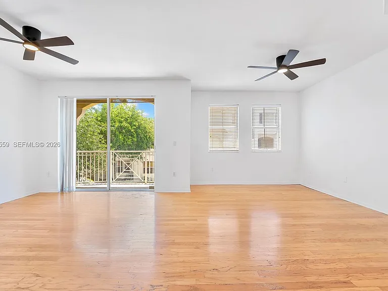 8912 W Flagler St #212 — Photo 4