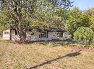 12755 Vincent Dr, Mantua, OH