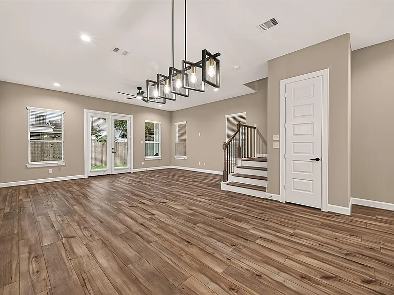 4309 Dickson St #B — Photo 16