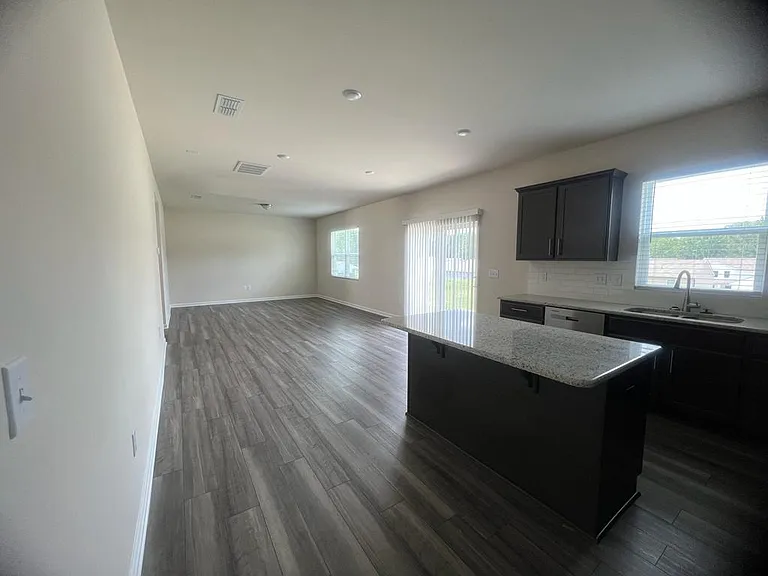 1801 Luna Way — Photo 5