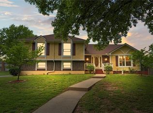 2301 SW Still Meadows Ln, Blue Springs, MO 64015