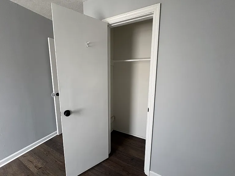 406 Cary Dr — Photo 23