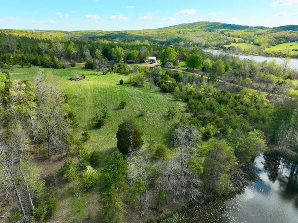 2632 Paisley Rd, Gretna, VA 24557