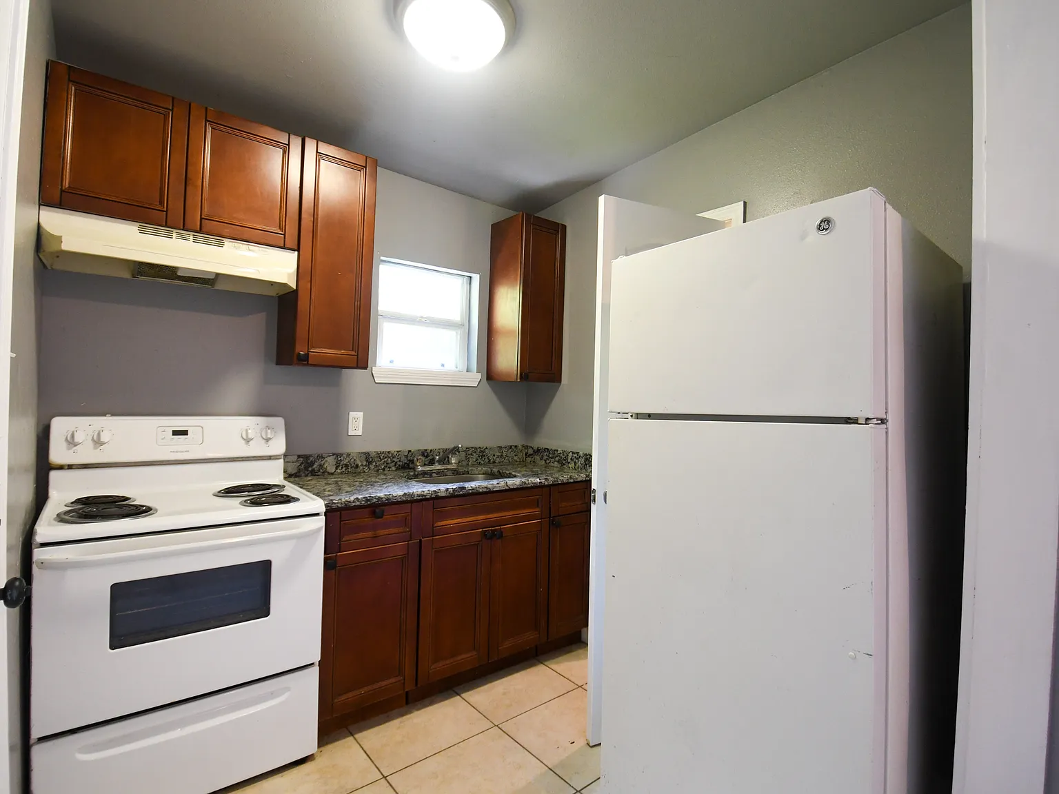 3613 Iberville Street - Studio A — Photo 4