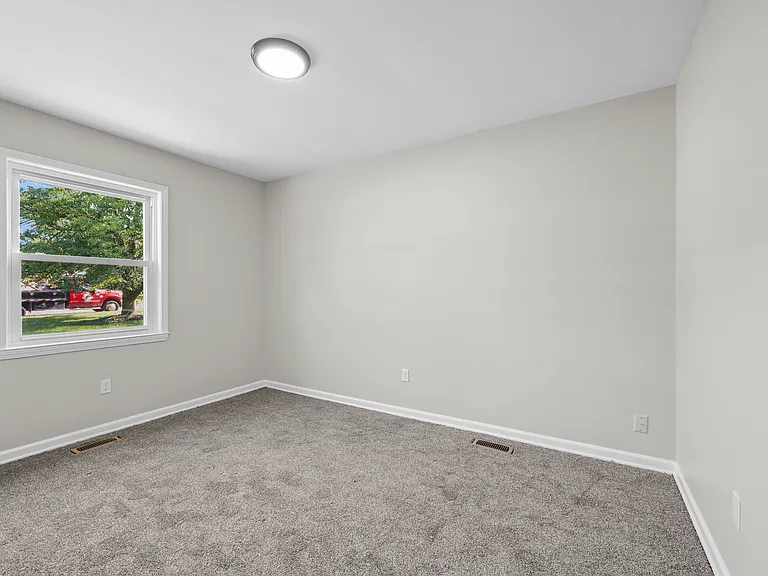 13404 Sequoia Ln N — Photo 24