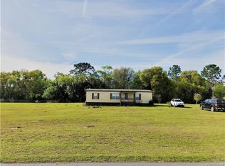 5510 W Grovepark Rd, Dunnellon, FL 34433