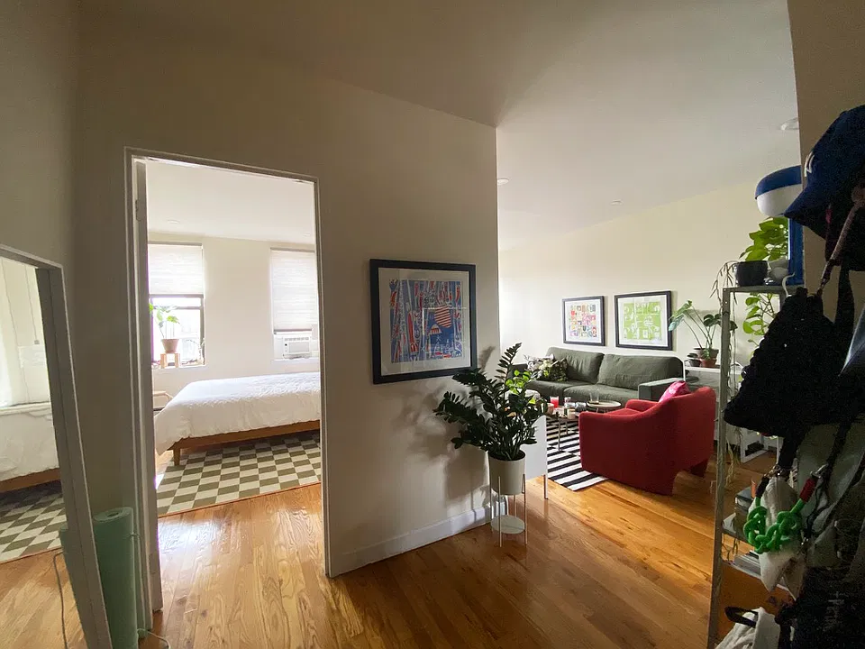 76 Rapelye St #4