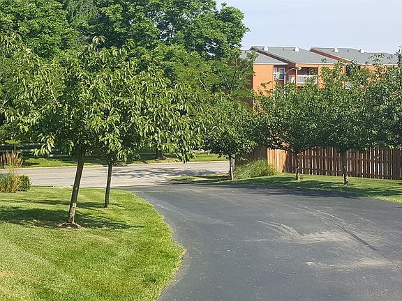 5th image of 3244 Kirklevington Dr
