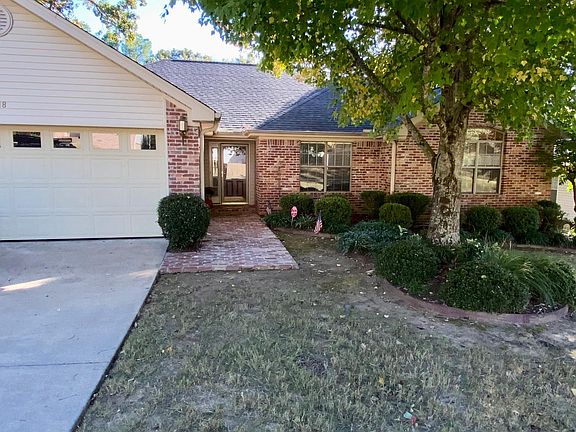 3rd image of 1918 Cherrybend Dr