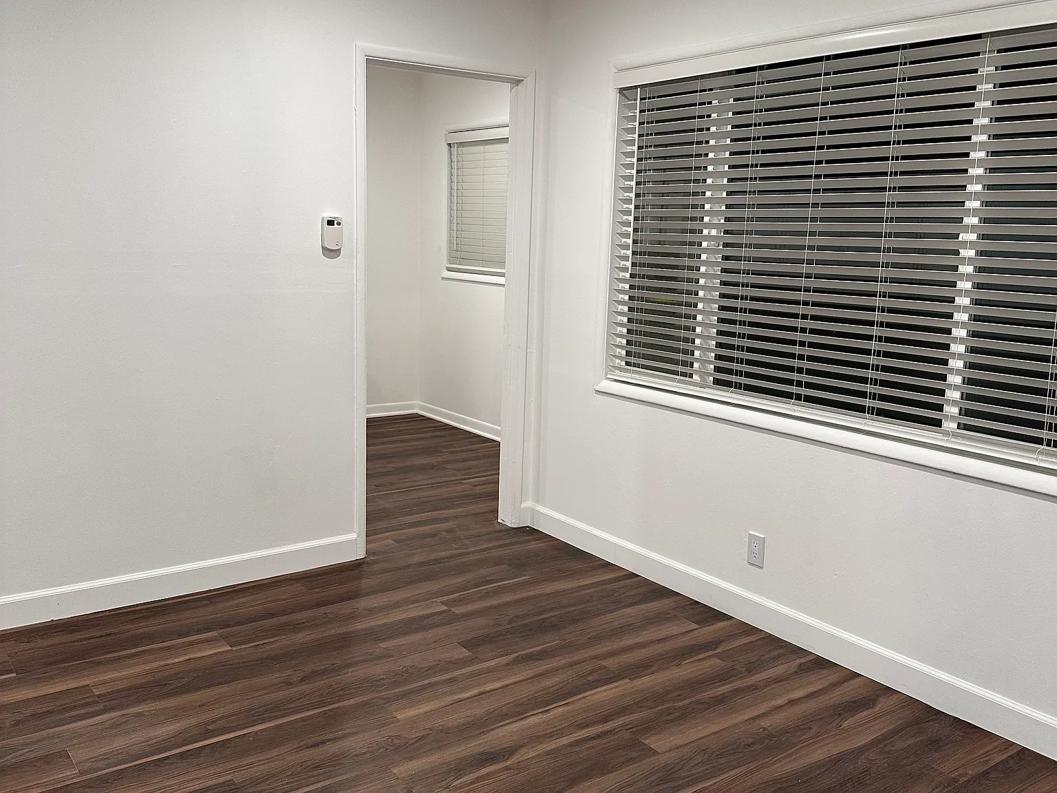 2 bed, 865 sqft, $3,500 — Photo 3