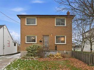 17 Queen St N, Thorold, ON L2V 2P7