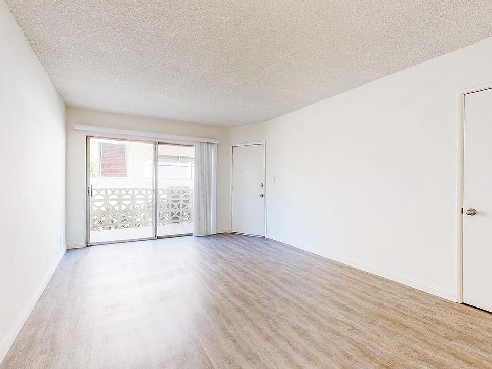 1st image of 1528 S Bundy Dr APT 2