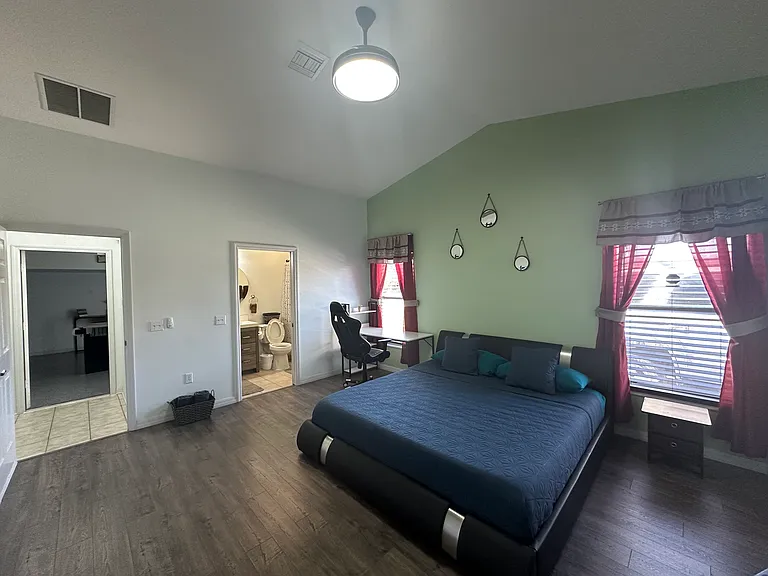 3131 Spikey Way #B — Photo 13