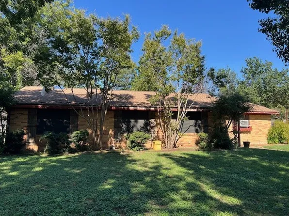 512 NW Hillery St, Burleson, TX 76028