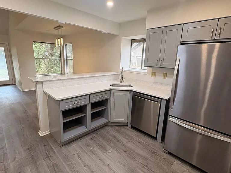 12406 Coronet St #B — Photo 8