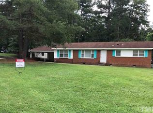 913 Chatham Ln, Raleigh, NC 27610