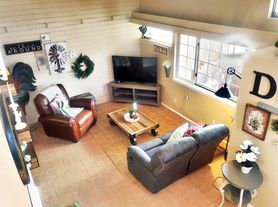 13016 Constitution Ave NE