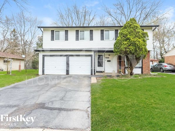 803 Blackhawk Dr