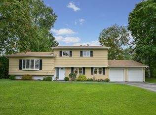 27 Rodman Oval, New Rochelle, NY 10805