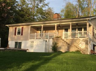 117 Orchard Ln, Hopewell Junction, NY 12533