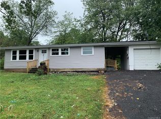 36 Marshall Dr E, New Windsor, NY 12553