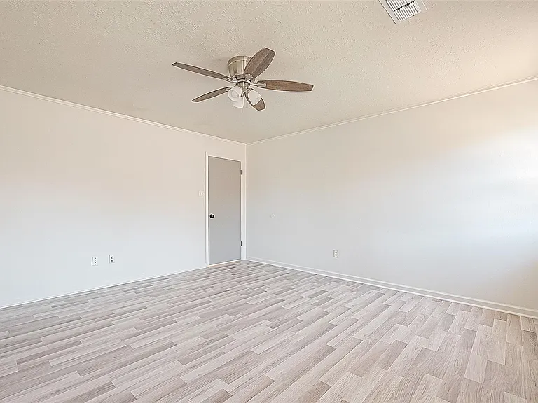 1015 Sugar Lakes Dr — Photo 29