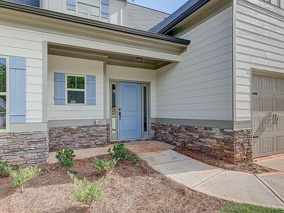 2nd image of 40 Haley Dr