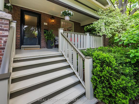 3rd image of 151 Waverley Rd