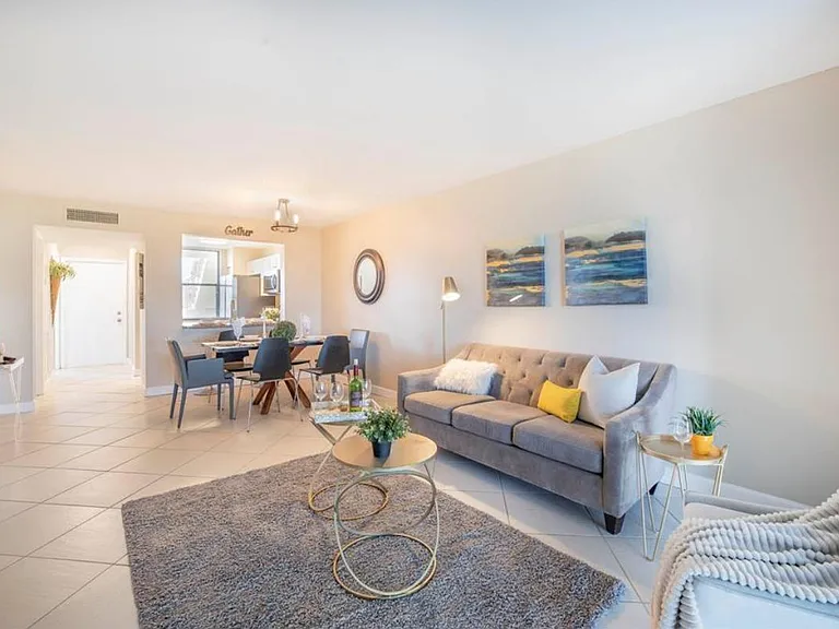 2049 Skimmer Ct W — Photo 15