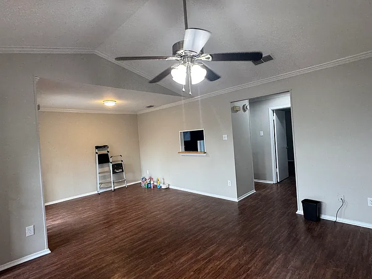 400 W South Town Dr #402 — Photo 32