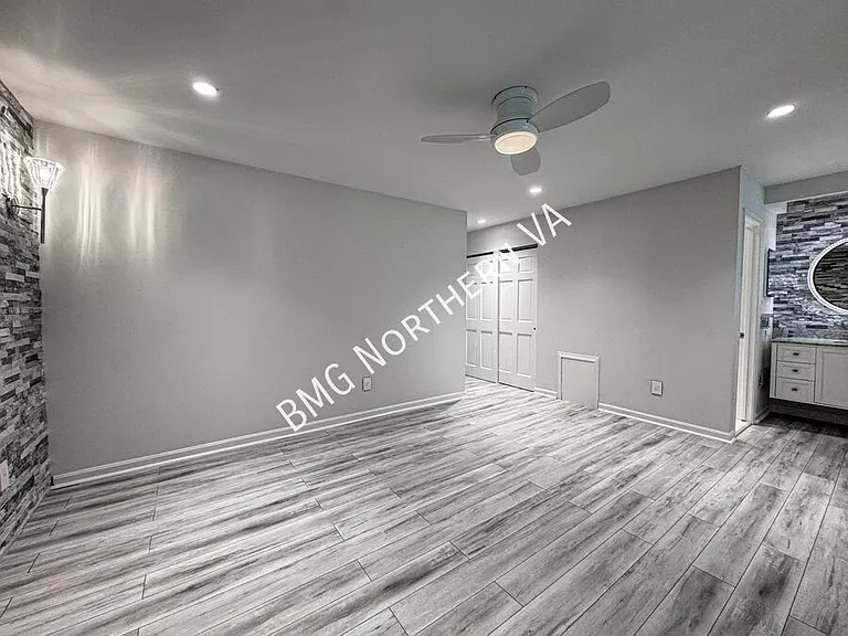 7450 Adams Park Ct — Photo 15