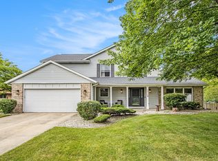 5616 Stoney Brook Rd, Kalamazoo, MI 49009