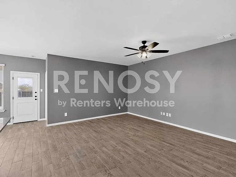 8517 Centerboard Ln — Photo 19